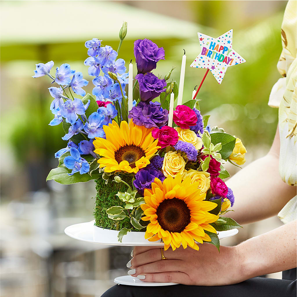 Star of the Day Floral Cake – Green Room Flowers Llc, Tucson AZ