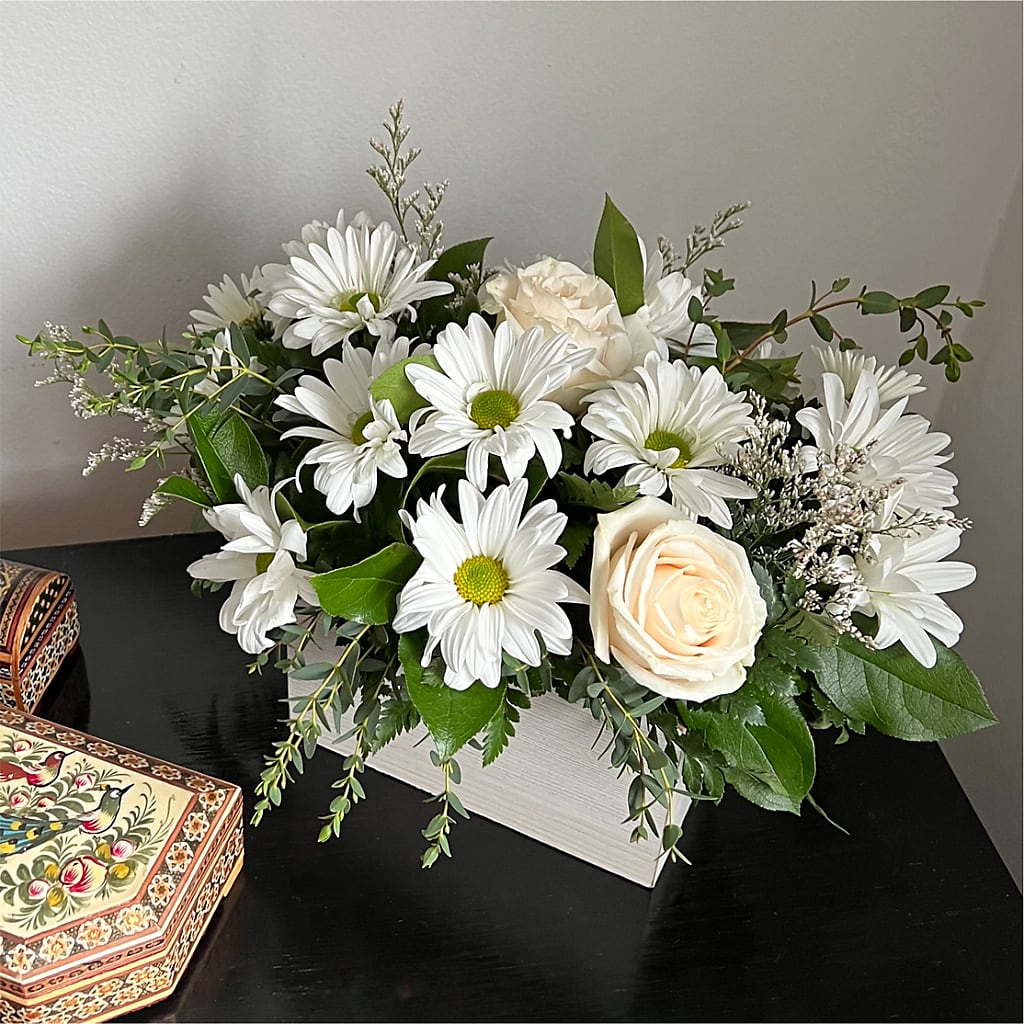 Fresh Linen Box Bouquet –  Green Room Flowers Llc, Tucson AZ