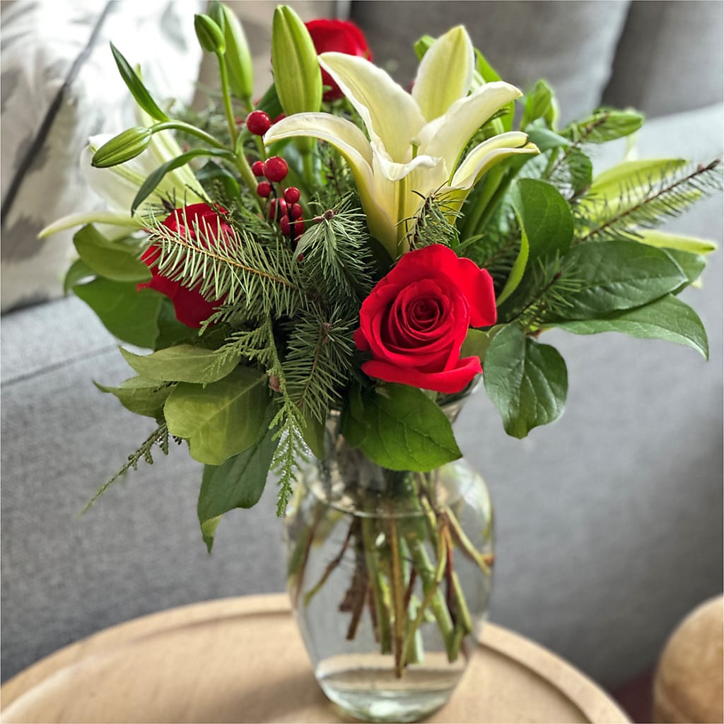Sparkling Snowflakes Bouquet –  Green Room Flowers Llc, Tucson AZ