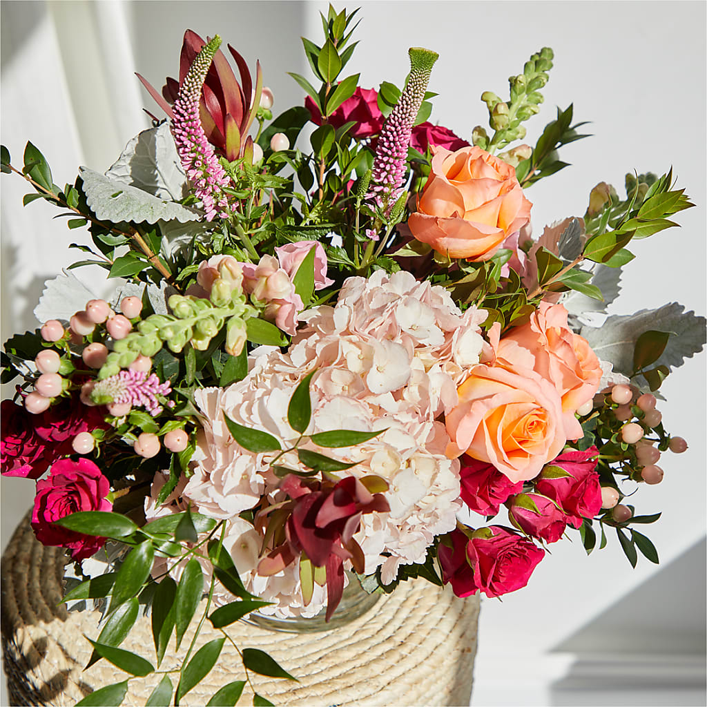 Glitz & Glam Bouquet –  Green Room Flowers Llc, Tucson AZ