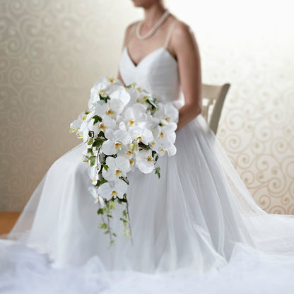 Classic White Bouquet –  Green Room Flowers Llc, Tucson AZ